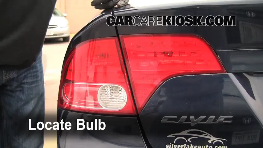 2007 Honda Civic LX 1.8L 4 Cyl. Sedan (4 Door) Lights Turn Signal - Rear (replace bulb)
